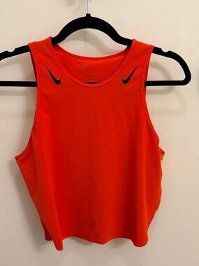 NIKE aeroswift tank top red small